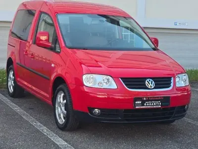 Gebraucht VW Caddy Life 80 PS (58 kW) 2009 Rot Van / Kleinbus