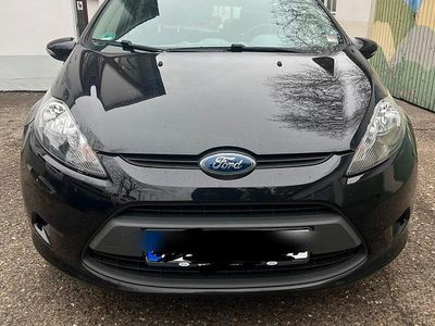 Gebraucht Ford Fiesta Ambiente 82 PS (60 kW) 2010 Schwarz Kleinwagen