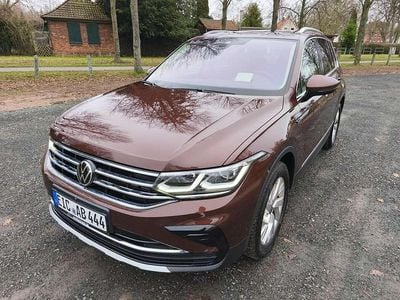 Gebraucht VW Tiguan Elegance 150 PS (110 kW) 2021 Braun SUV
