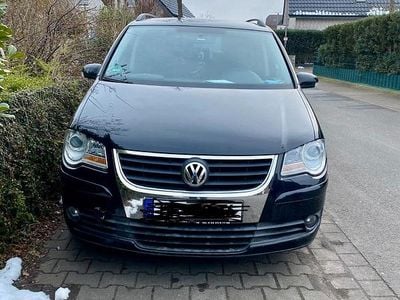 Schwarz Gebraucht 2007 VW Touran Van / Kleinbus | 2.550 € (Superpreis)