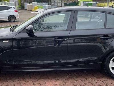Gebraucht BMW 116 116 PS (85 kW) 2009 Schwarz Kleinwagen