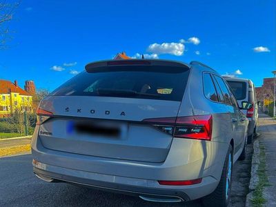 Gebraucht Skoda Superb SportLine 200 PS (147 kW) 2024 Grau Kombi