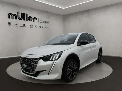 Gebraucht Peugeot e-208 GT 100 kW (136 PS) 2022 Perlmuttweiß Kleinwagen