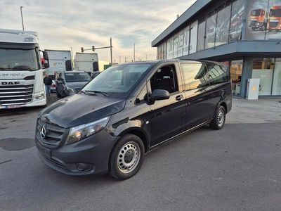 Schwarz Gebraucht 2023 Mercedes Vito Van | 36.240 € (Guter Preis)