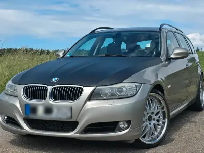 Gebraucht BMW 330 245 PS (180 kW) 2009 Gold Kombi