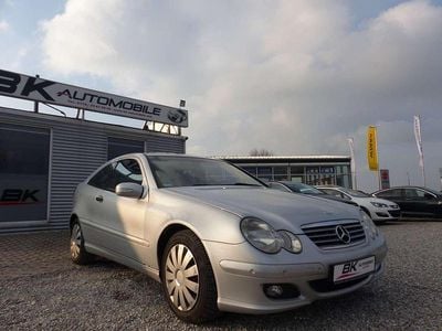 Gebraucht Mercedes C200 163 PS (119 kW) 2004 Iridiumsilber  metalliclack Kleinwagen
