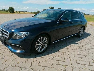 Blau Gebraucht 2018 Mercedes E200 Exclusive Kombi | 27.999 € (Teuer)