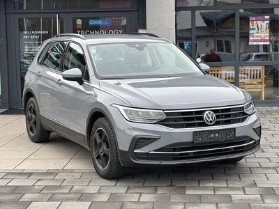 Grau Gebraucht 2021 VW Tiguan Life SUV | 22.500 € (Guter Preis)