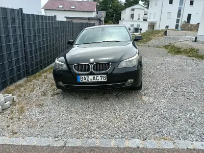 Gebraucht BMW 525 197 PS (144 kW) 2008 Schwarz Limousine