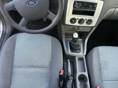 Gebraucht Ford Focus 80 PS (58 kW) 2005 Grau Kleinwagen