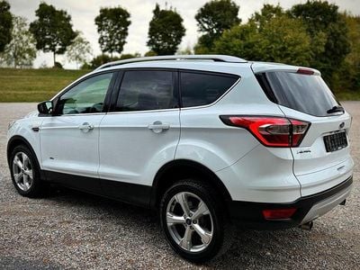Weiß Gebraucht 2018 Ford Kuga SUV | 14.800 € (Guter Preis)