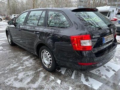 Gebraucht 2014 Skoda Octavia Active Kombi | 4.490 € (Teuer)