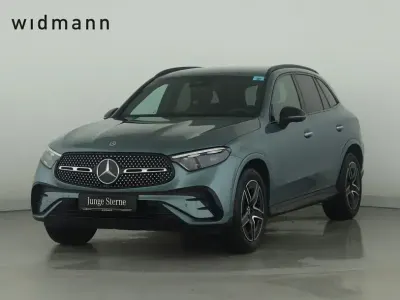 Usata Mercedes GLC300 Premium 269 CV (197 kW) 2024 Verde SUV