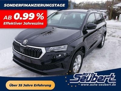 Neu Skoda Karoq Selection 150 PS (110 kW) 2026 Blackmagic perleffekt SUV