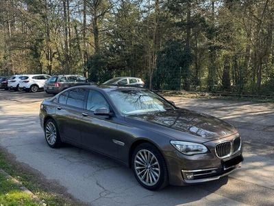 BMW 730