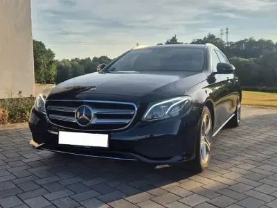 Gebraucht Mercedes E220 194 PS (142 kW) 2017 Schwarz Kombi