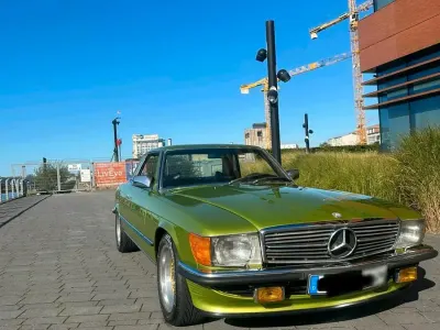 Używany Mercedes SLC450 220 KM (161 kW) 1976 Zielony Coupe