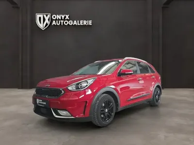 Gebraucht Kia Niro Vision 141 PS (103 kW) 2017 Rot SUV