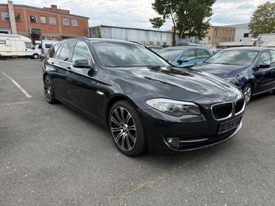 BMW 523