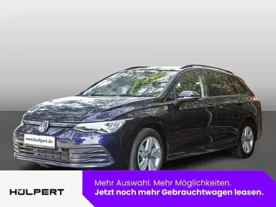 Gebraucht VW Golf VII Life 150 PS (110 kW) 2021 Blau Kleinwagen