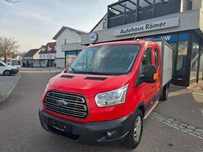 Gebraucht Ford Transit 170 PS (125 kW) 2018 Rot Van / Kleinbus