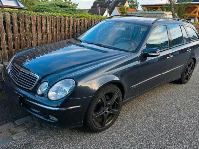 Gebraucht Mercedes E320 204 PS (150 kW) 2003 Blau Kombi