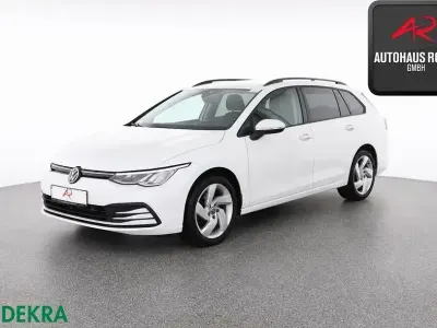 Gebraucht VW Golf VIII 150 PS (110 kW) 2023 Weiss Kombi