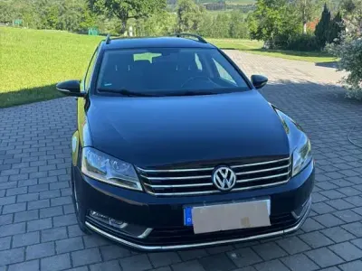 Gebraucht VW Passat Highline 140 PS (102 kW) 2013 Schwarz Kombi