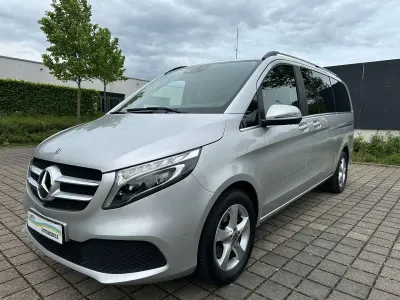 Gebraucht Mercedes V300 Avantgarde Edition 237 PS (174 kW) 2021 Brillantsilber metallic Van / Kleinbus
