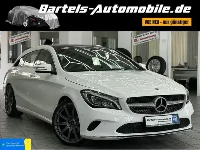 Gebraucht Mercedes CLA180 Shooting Brake Urban 122 PS (89 kW) 2019 Weiß Kombi