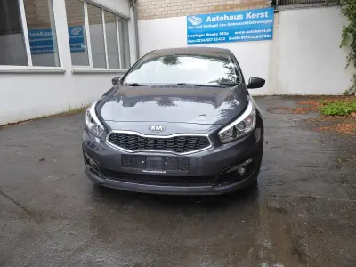 Używany Kia Ceed Edition 7 99 KM (72 kW) 2016 Szary Hatchback