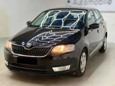 Gebraucht Skoda Rapid Ambition 90 PS (66 kW) 2014 Schwarzmagic perleffekt Kleinwagen
