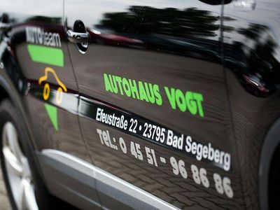 Gebraucht Mercedes EQC400 300 kW (408 PS) 2022 Schwarz SUV