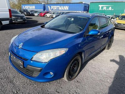 Gebraucht Renault Mégane GrandTour Dynamique 131 PS (96 kW) 2010 Extremblau Kombi