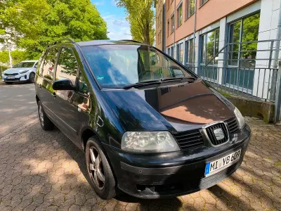 Używany Seat Alhambra 131 KM (96 kW) 2004 Czarny Minivan