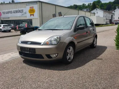 Gebraucht Ford Fiesta 80 PS (58 kW) 2003 Beige Kleinwagen