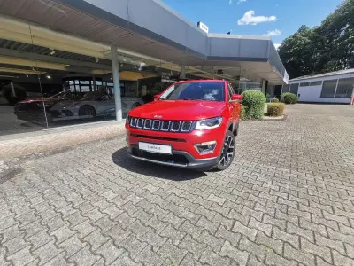 Gebraucht Jeep Compass Limited 120 PS (88 kW) 2019 Rot SUV
