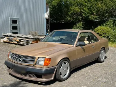 Gebraucht Mercedes E300 184 PS (135 kW) 1987 Gold Coupé