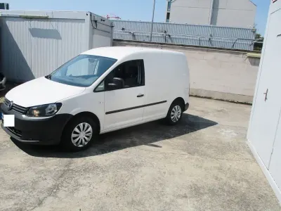 Gebraucht VW Caddy 75 PS (55 kW) 2013 Weiß Van / Kleinbus