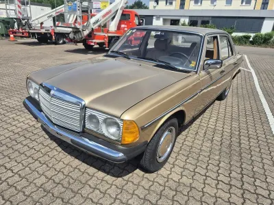 Gebraucht Mercedes 200 1981 Gold Limousine
