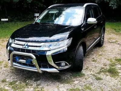 Gebraucht Mitsubishi Outlander 150 PS (110 kW) 2017 Schwarz SUV