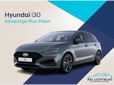 Weiß (atlas white) Neu 2025 Hyundai i30 Advantage Limousine | 25.380 € (Fairer Preis)