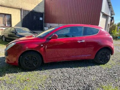 Gebraucht Alfa Romeo MiTo 79 PS (58 kW) 2009 Rot Kleinwagen
