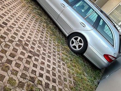Silber Gebraucht 2005 Mercedes E320 Kombi | 2.350 € (Superpreis)