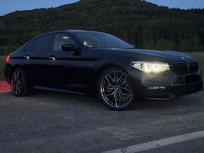 Gebraucht BMW 520 Sport Line 184 PS (135 kW) 2018 Schwarz Limousine