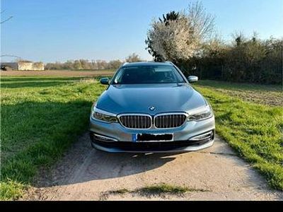 Gebraucht BMW 520 Luxury Line 190 PS (139 kW) 2018 Grau Kombi
