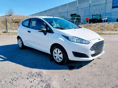 Second-hand Ford Fiesta 60 CP (44 kW) 2014 Alb Hatchback