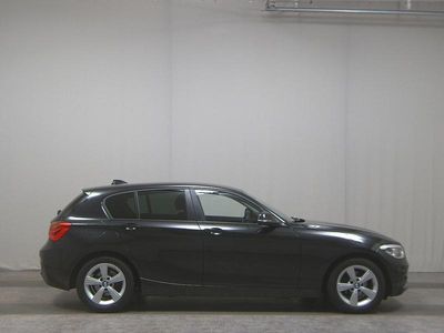 Gebraucht BMW 118 Sport Line 150 PS (110 kW) 2018 Black saphire (metallic) Kleinwagen