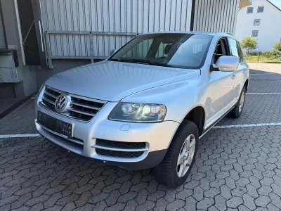 Gebraucht VW Touareg 173 PS (127 kW) 2005 Grau SUV