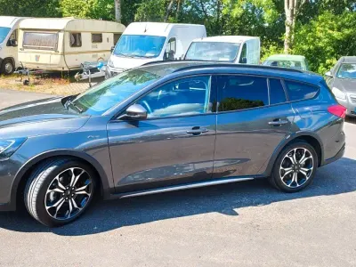 Gebraucht Ford Focus Active 150 PS (110 kW) 2019 Grau Kombi